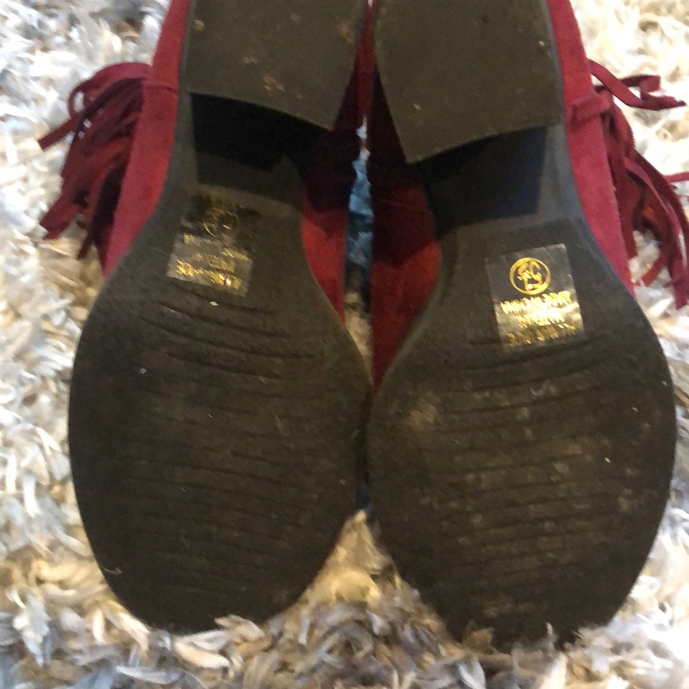 Shoes - Picture 4 of 4